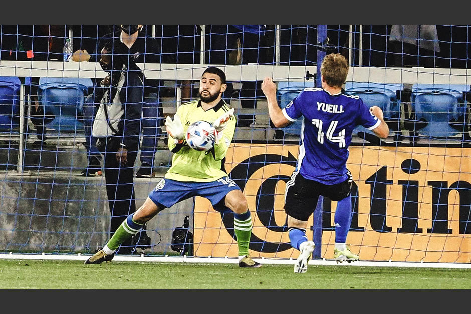 Alex Roldán, de portero, se unirá a las filas de El Salvador tras rechazar a la convocatoria de Guatemala. (Foto: Seattle Sounders)