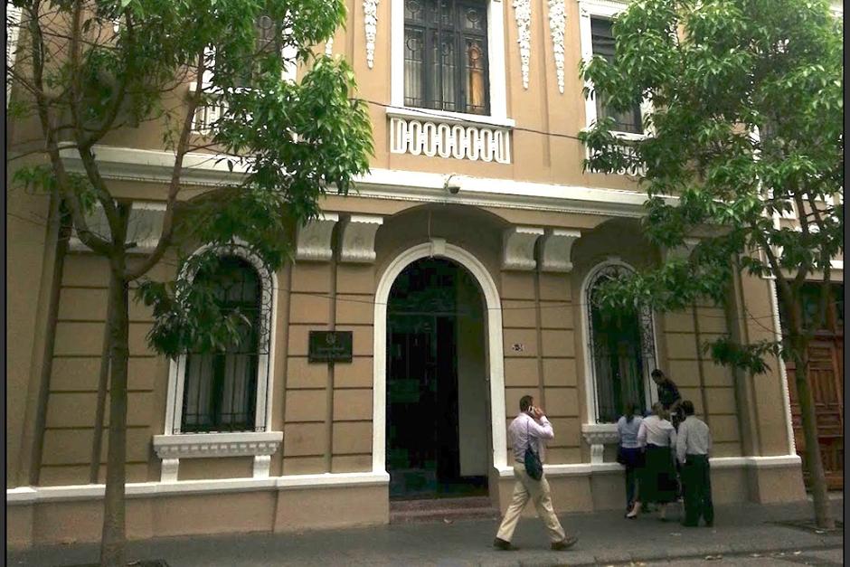 Las plazas se están ofreciendo para laborar en la Secretaría General de la Presidencia. (Foto: Google Maps)