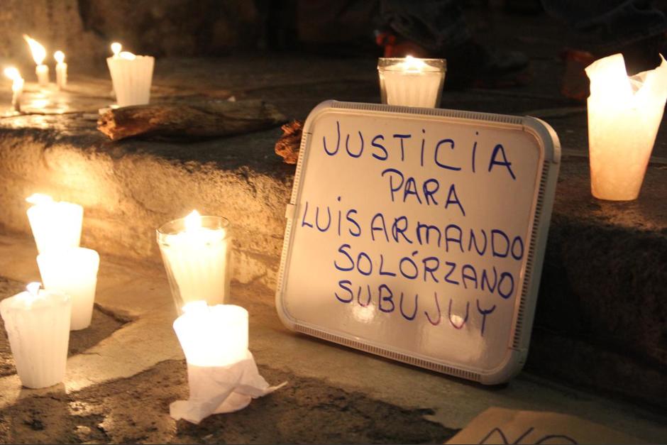 En Antigua Guatemala hay clamor por justicia para Luis Armando Solórzano. (Foto: Fredy Hernández) 
