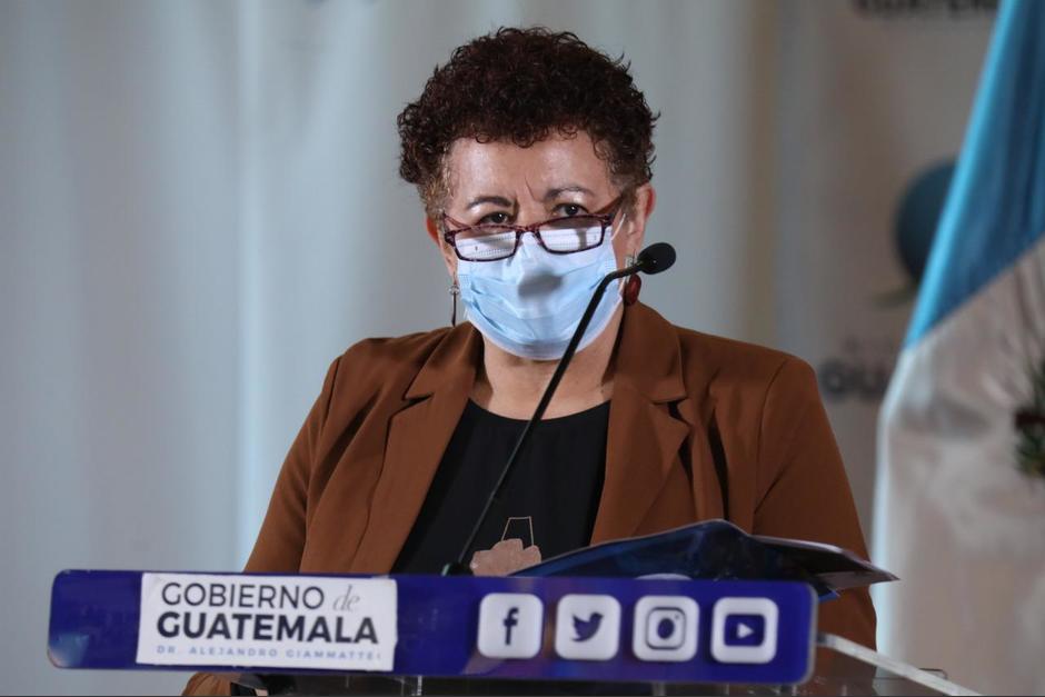 La ministra de Salud, Amelia Flores, ofreció una conferencia de prensa al concluir la reunión de Gabinete de Gobierno. (Foto: Presidencia)
