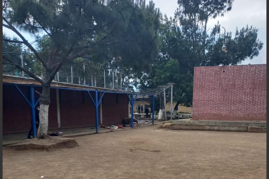 Varios reos fueron asesinados en el ingreso de la Granja de Rehabilitación Cantel, en Quetzaltenango. (Foto: Cortesía)