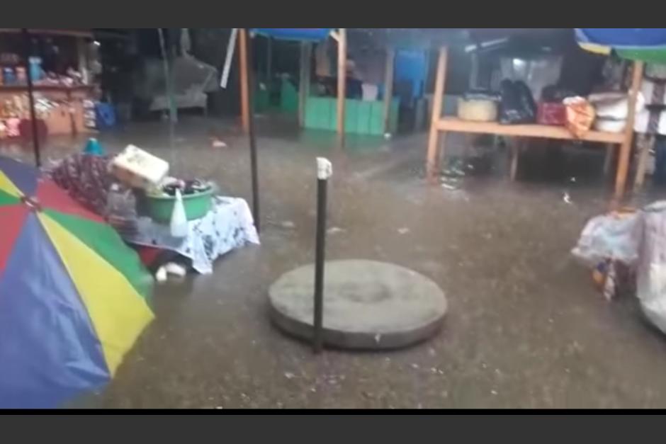 Fuertes lluvias se reportaron este sábado. (Foto: captura pantalla) 