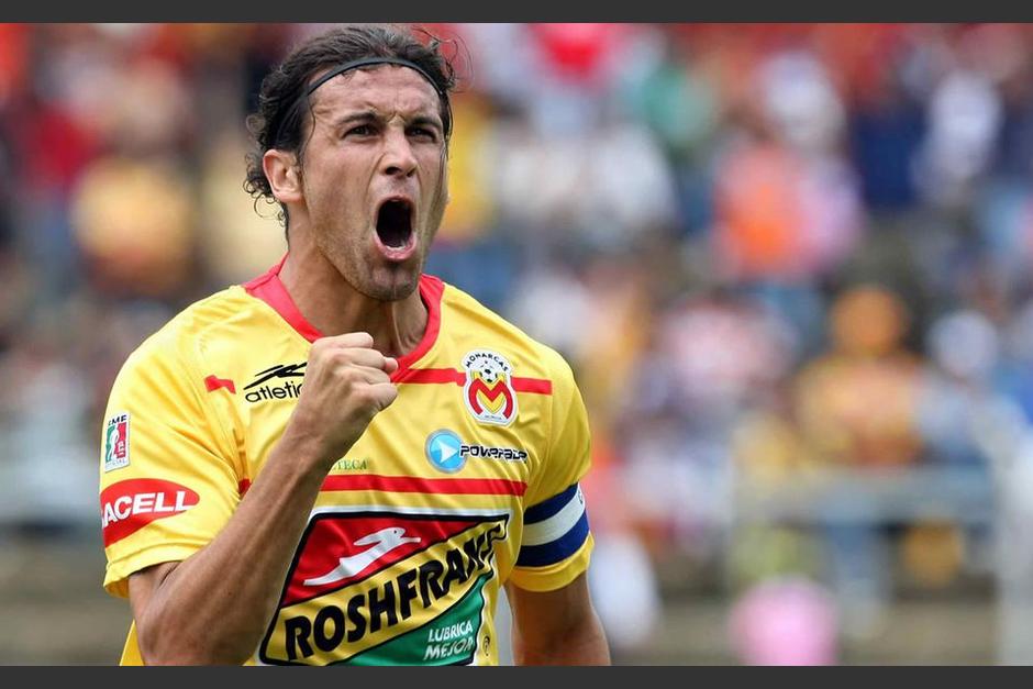 Mauricio Romero, exfutbolista argentino recibió un disparo tras una furia de aficionados. (Foto: Twitter) 