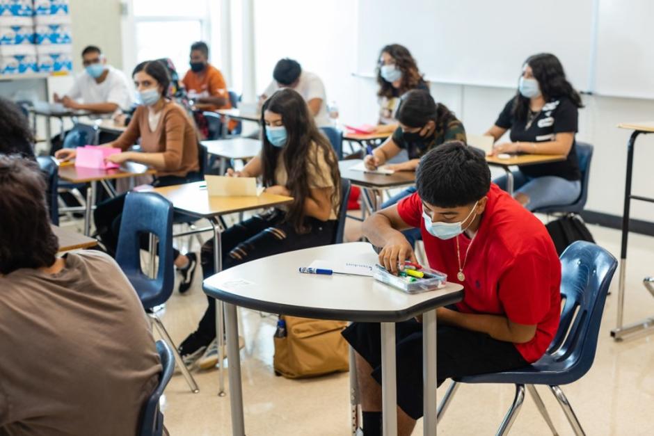 Las clases presenciales en el sector público podrían retomarse el próximos 15 de febrero. (Foto: Kut.org)
