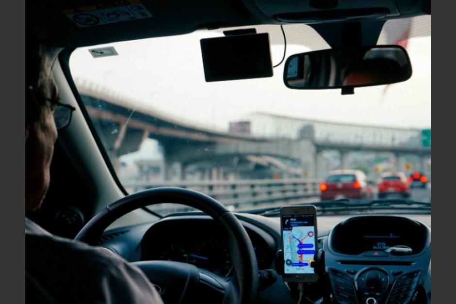 Mujer se lanza de un taxi en movimiento luego de ser acosada. (Foto: Archivo/Soy502) 