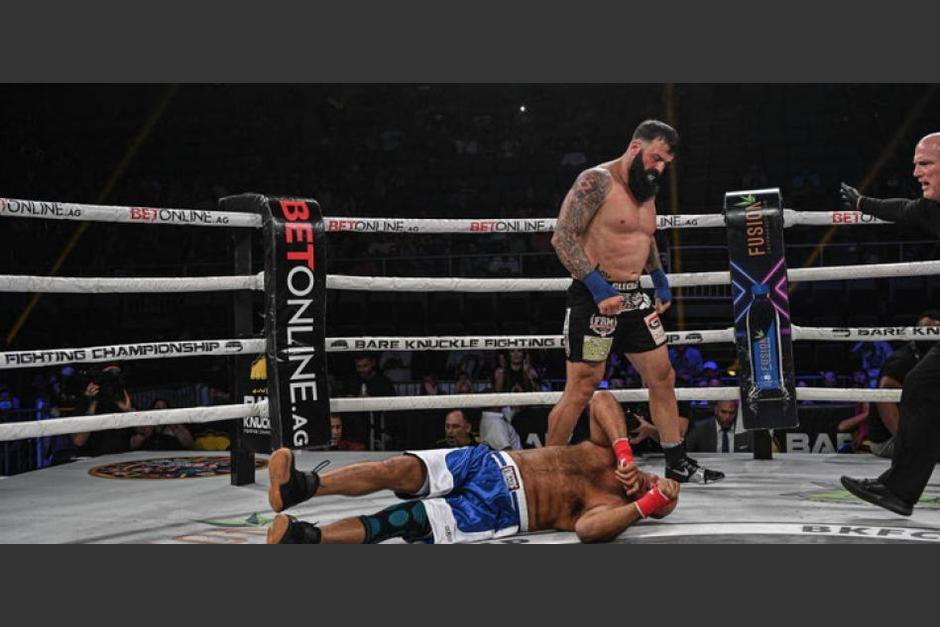 El boxeador Justin Thornton se desplomó en el ring a tan solo 19 segundos de su pelea. (Captura Video)