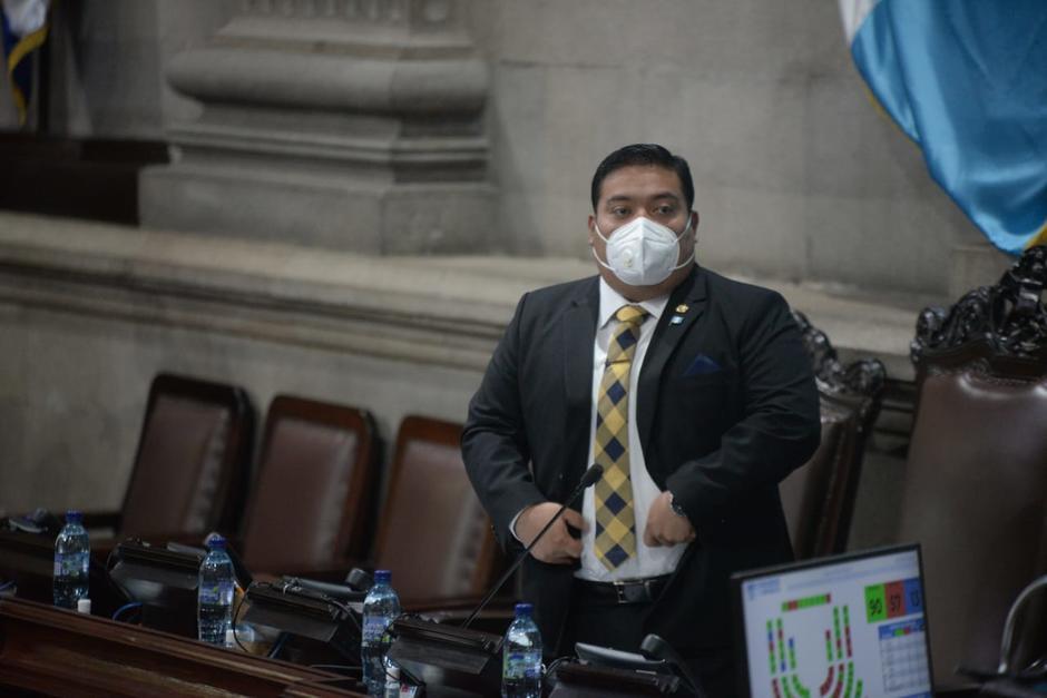 El presidente del Congreso, Allan Rodríguez, comienza a perder apoyo, pese a la supuesta compra de voluntades para su reelección. (Foto: Archivo/Soy502)