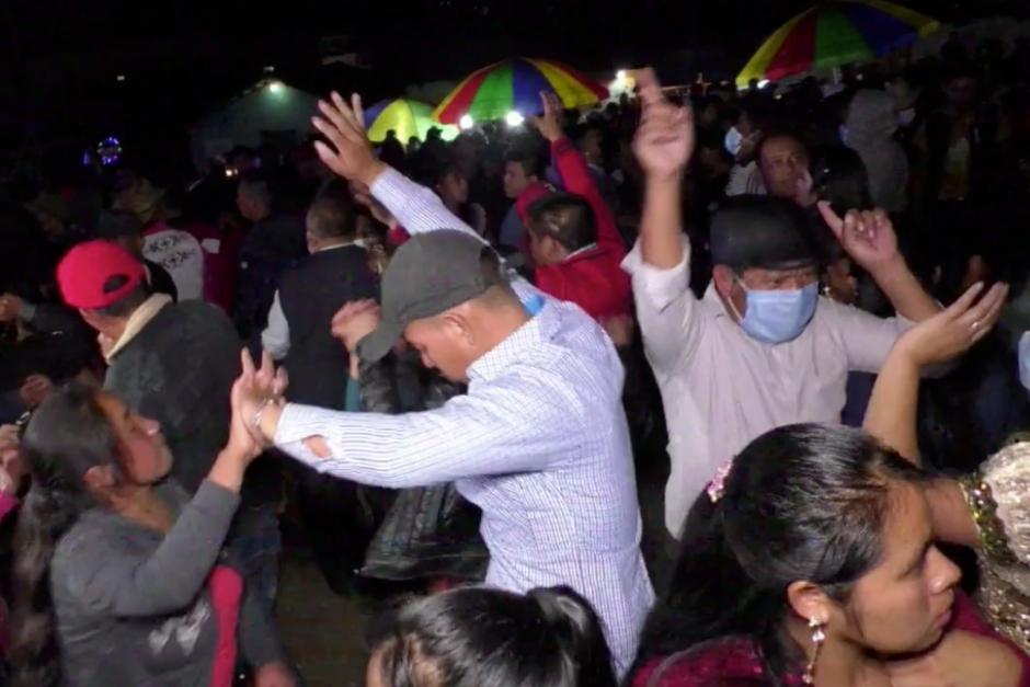 El baile social duró cada noche aproximadamente cuatro horas. (Foto: captura de video) 