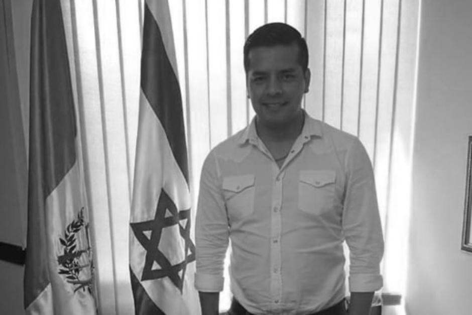 La PNC localizó armas de grueso calibre en el interior de un carro abandonado en cercanías del lugar donde fue asesinado Frank Ramazzini. (Foto: Archivo/Soy502)