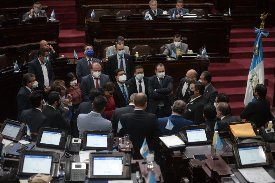 El Congreso pretende aprobar una ley de emergencia que autoriza compras para atender la pandemia. (Foto: Wilder López/Soy502)