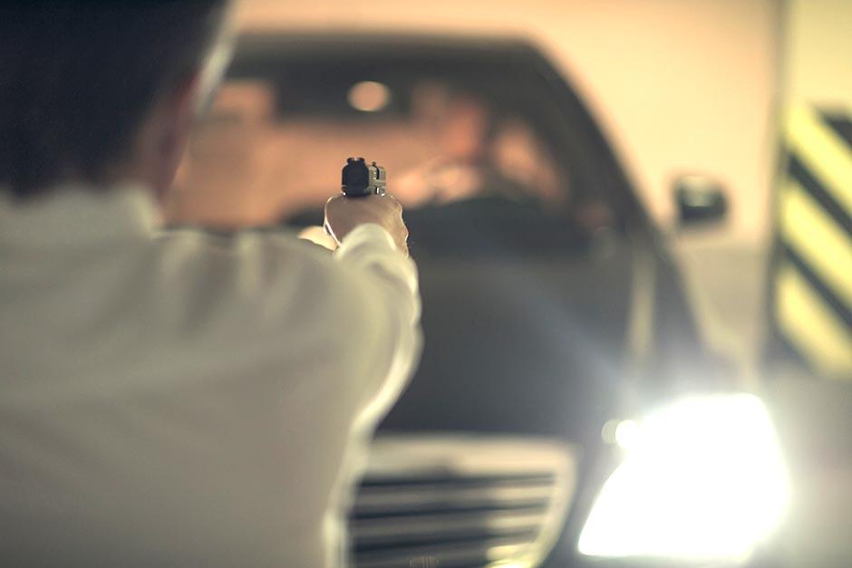 Un carro que trasladaba testigos del Ministerio Público quedó en medio de una balacera en la zona 1. (Foto ilustrativa: Shutterstock)
