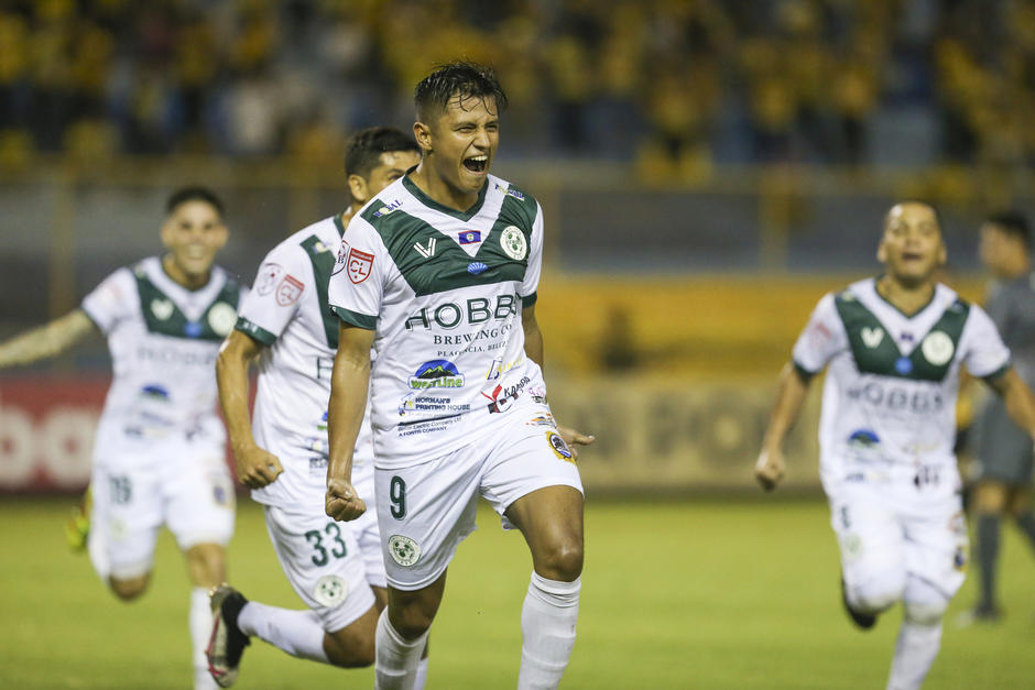 El cuadro beliceño logró sorprender a los salvadoreños en su propia casa. (Foto: Concacaf)