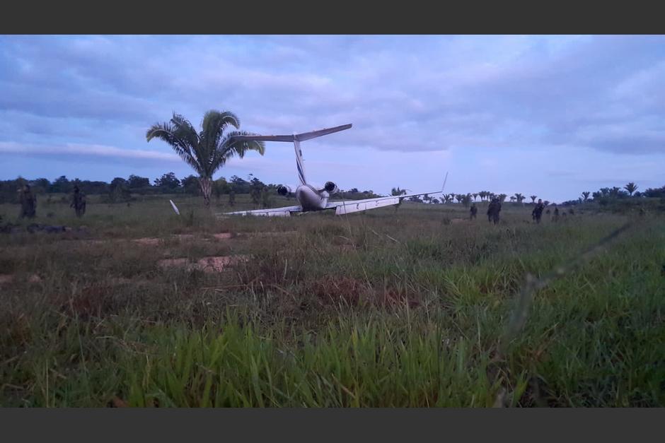 La avioneta ingresó de forma ilícita a Guatemala este domingo. (Foto: Ejército de Guatemala)