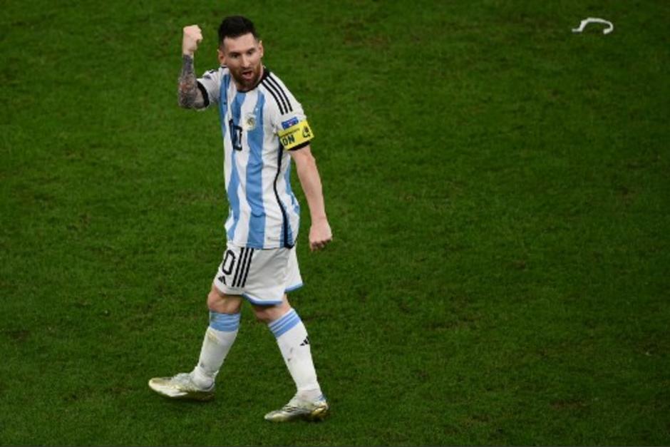 Lionel Messi, al marcar este viernes ante Países Bajos de penal en el minuto 72 de los cuartos de final de Catar-2022, suma un total de 10 tantos en Mundiales. (Foto: AFP)