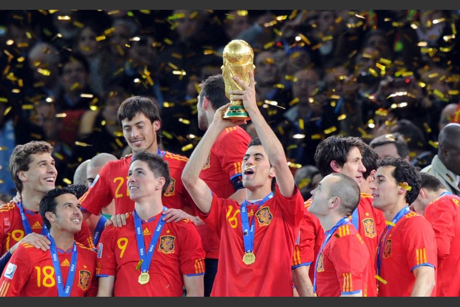 El futbolista fue uno de los integrantes de la exitosa selección campeona del mundo en Sudáfrica 2010. (Foto: AFP)