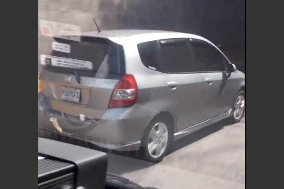 La multa que se debe pagar por obstruir el paso a una ambulancia, según el Reglamento de Tránsito. (Foto: Captura de video)