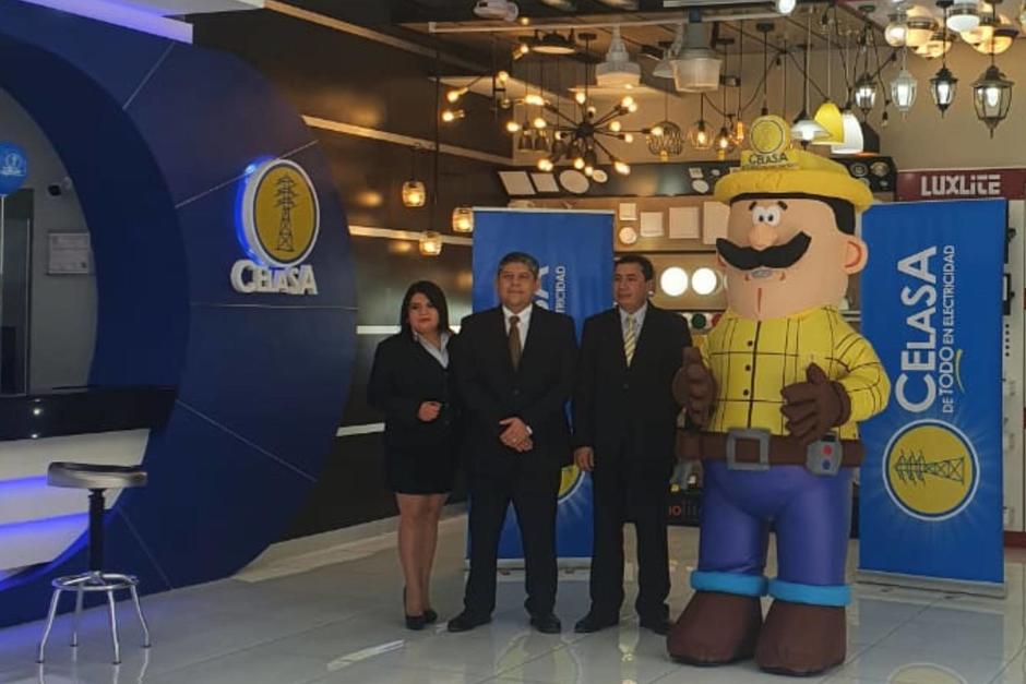 En la nueva tienda encontrarás una extensa variedad de productos de marcas nacionales e internacionales. (Fotografía: Soy502)