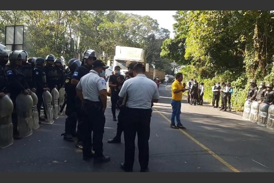 El Gobierno de Guatemala se reunió con representantes de transportistas para hablar del seguro obligatorio de Responsabilidad Civil contra terceros. (Foto ilustrativo: @stereo100Noticias)