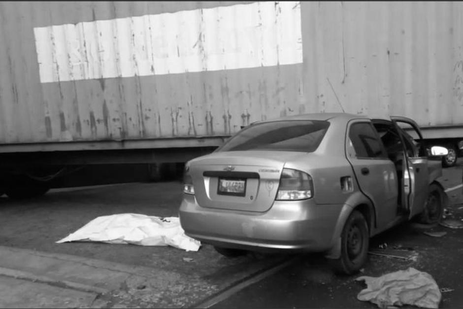 Un hombre murió tras el impacto contra el camión. (Foto: PMT de Villa Canales) 