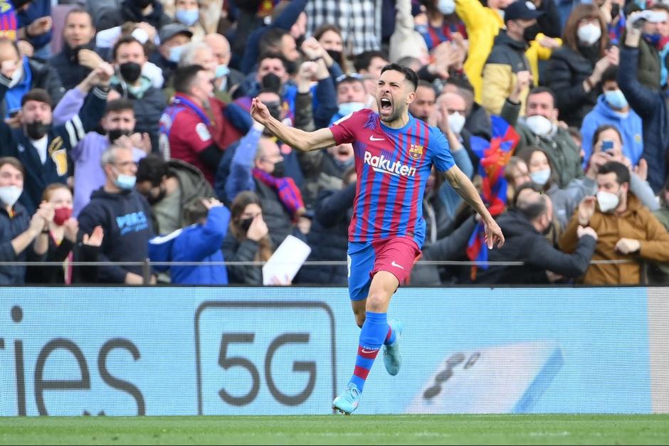 ¡Partidazo! El Barcelona y el Atlético de Madrid se enfrentaron este domingo 6 de febrero. (Foto: AFP)