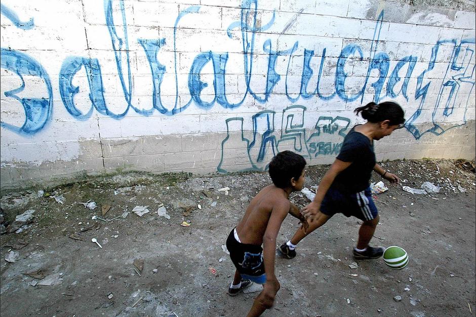 Muchos de sus integrantes surgieron de barrios precarios, sin oportunidades sociales. (Foto: El Faro)