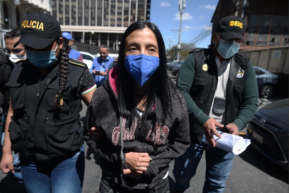La exmandataria de la CICIG, Leily Indira Santizo Rodas fue enviada a prisión provisional después de que se le dieran a conocer los motivos de su detención. (Foto: Wilder López/Soy502)