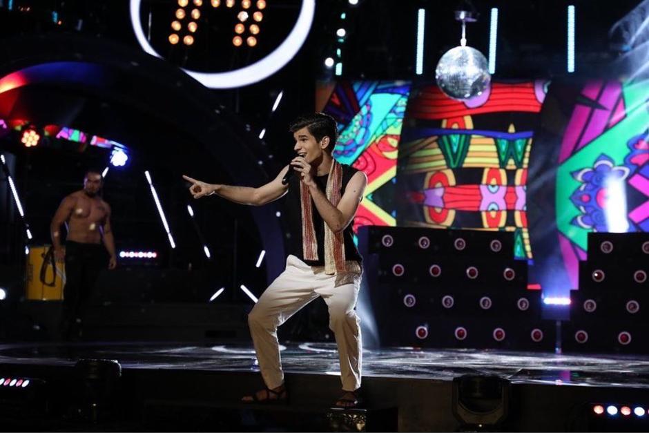 Nelson Carreras se lució al abrir el concierto de La Academia. (Foto: Oficial Twitter)