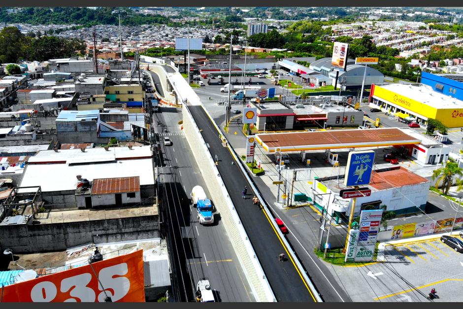 El paso a desnivel ya se encuentra en su etapa de señalización. (Foto: Wilder López/Soy502)