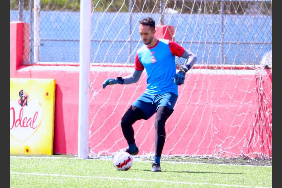 Los Rojos buscarán su primera victoria oficial en su visita al Vega Real de República Dominicana. (Foto: Municipal)