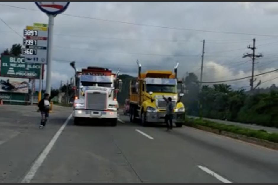 Las autoridades buscan a los responsables de dicha carrera. (Foto: captura video) 