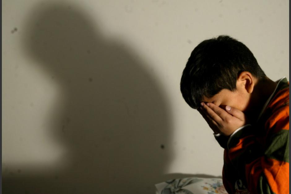 Autoridades capturaron a una pareja acusada de golpear a un niño de 7 años con un cable de electricidad en la vía pública. (Foto ilustrativa: Archivo)