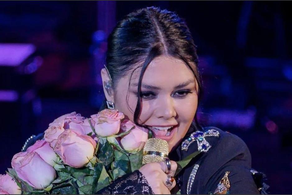 Yuridia tuvo un error técnico en medio de su presentación en la Feria de San Marcos 2022. (Foto: Instagram)