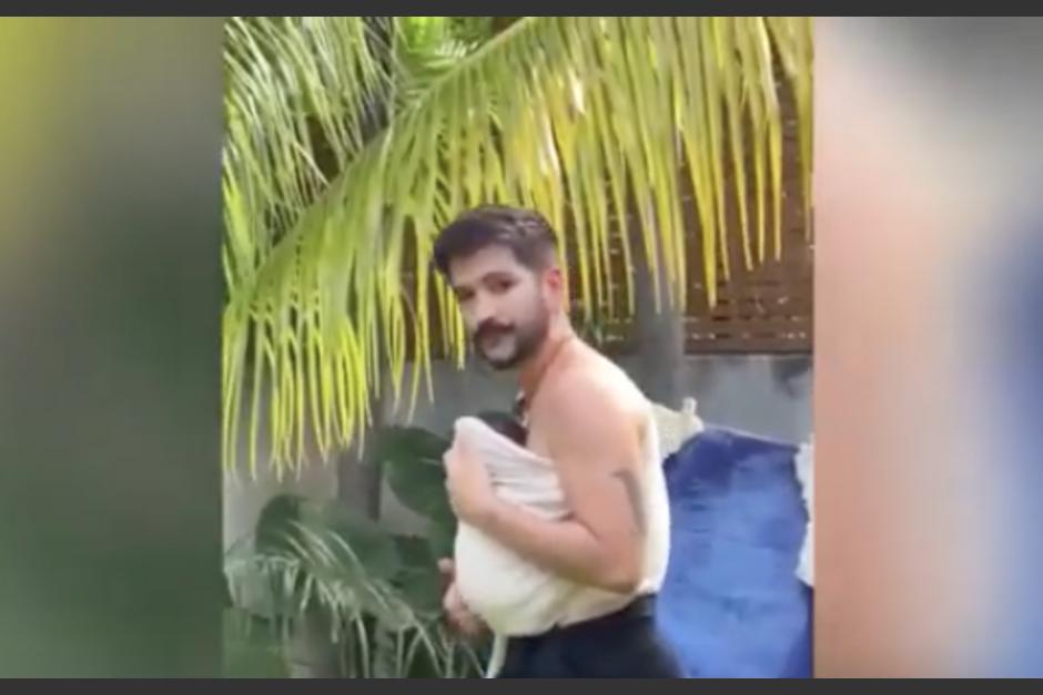 Camilo fue visto bailando con su hija. (Foto: captura de pantalla)