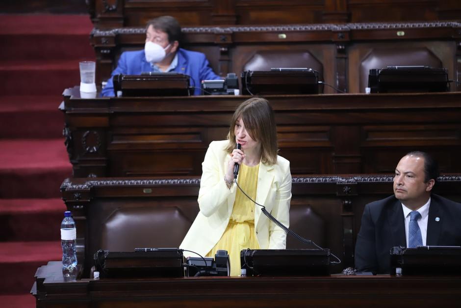 La embajadora de Ucrania en Guatemala, agradeció el apoyo político recibido. (Foto: Congreso de la República)