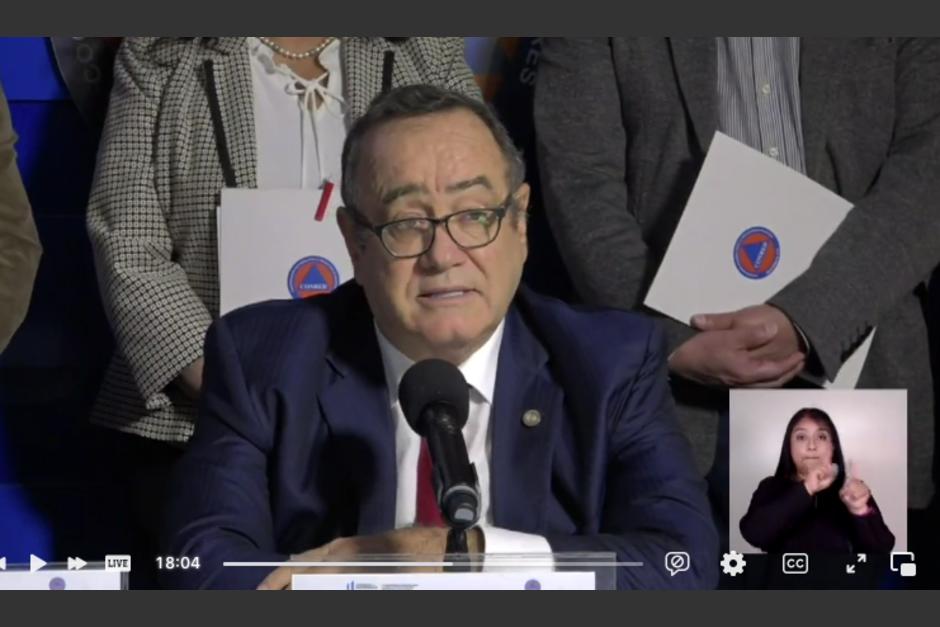 El presidente Alejandro Giammattei aseguró que le preocupa la trayectoria del huracán Lisa. (Foto: captura de pantalla)