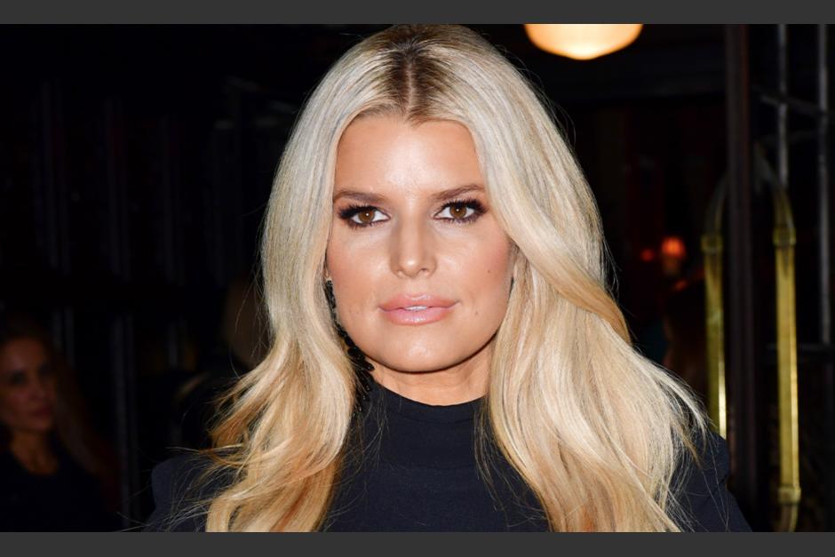Jessica Simpson reapareció con un preocupante aspecto físico. (Foto: Fox Business)