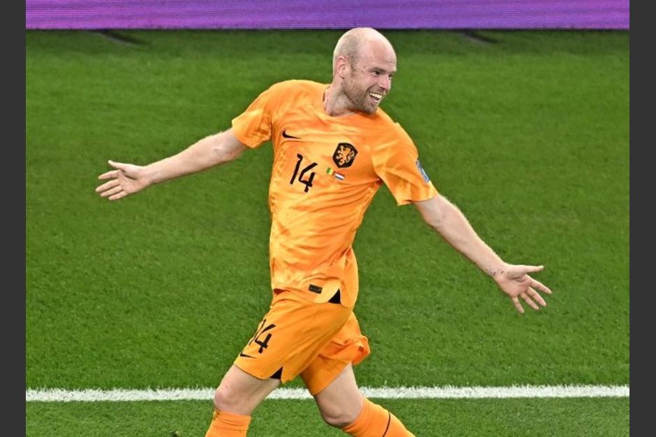Virgil van Dijk utilizó un brazalete neutral durante el juego de Países Bajos ante Senegal. (Foto: AFP)