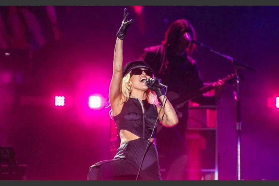 Miley Cyrus pausó su actuación en México por un ataque de ansiedad. (Foto: Instagram)