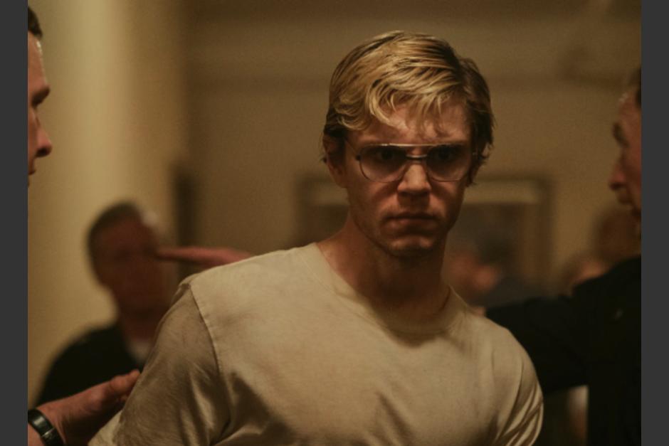 La serie del asesino serial, Jeffrey Dahmer, dejó un polémico reto en Tik tok. (Foto: OkChicas)