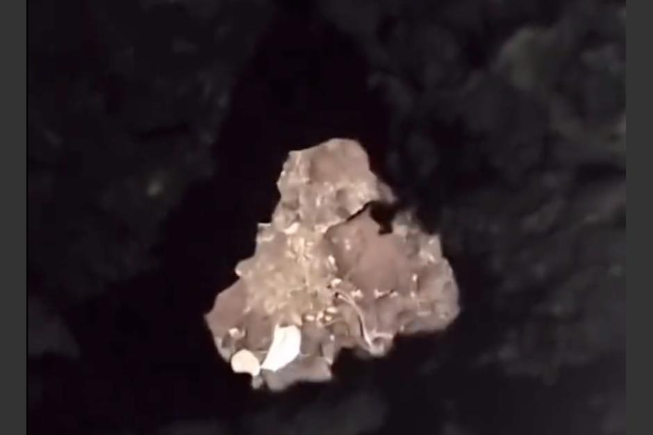 Una vecina de Villa Nueva denunció socavamientos en cercanías a su vivienda en San José El Placer, zona 2 del municipio. (Foto: captura de video)