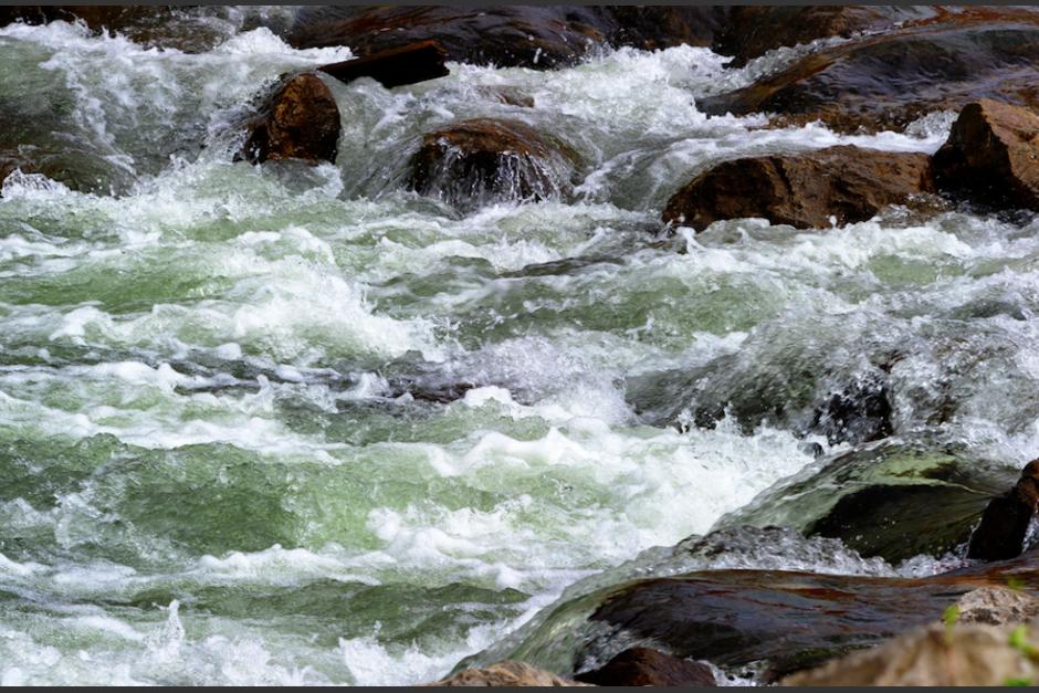 El video muestra el momento en que un soldado cae a un río y es arrastrado por la corriente. (Foto: Ilustrativa/Shutterstock) 