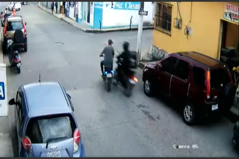 El percance se produjo al final de la tarde del 12 de octubre en la zona 4 de Cobán, Alta Verapaz. (Captura Video)