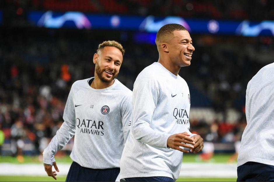 Mbappé recibió muchos argumentos para que pudiera renovar con el PSG. (Foto: AFP)