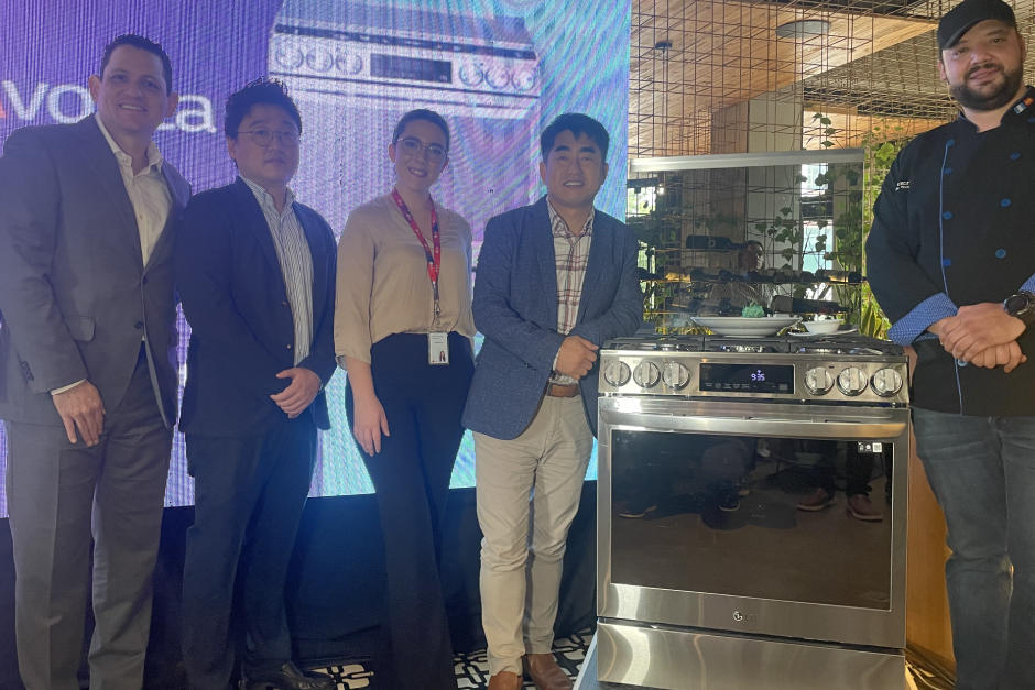 El modelo InstaView cuentan con el sistema de limpieza EasyClean. (Fotografía cortesía: LG Electronics)