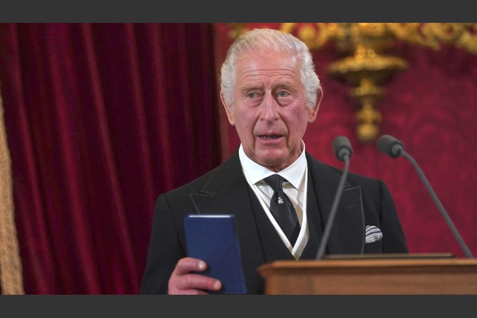 Carlos III está en el ojo público desde que asumió como rey tras la muerte de la reina Isabel II. (Foto: Infobae)