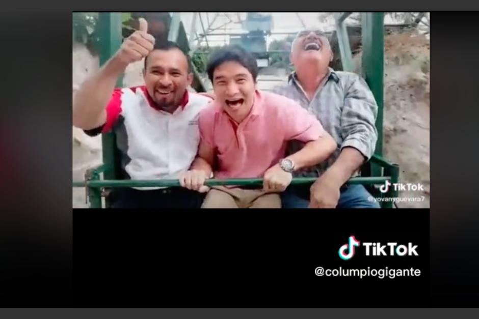 Un turista japonés se hizo viral por su exagerada reacción al subir el columpio gigante de Olapa, Chiquimula. (Foto: captura de pantalla) 