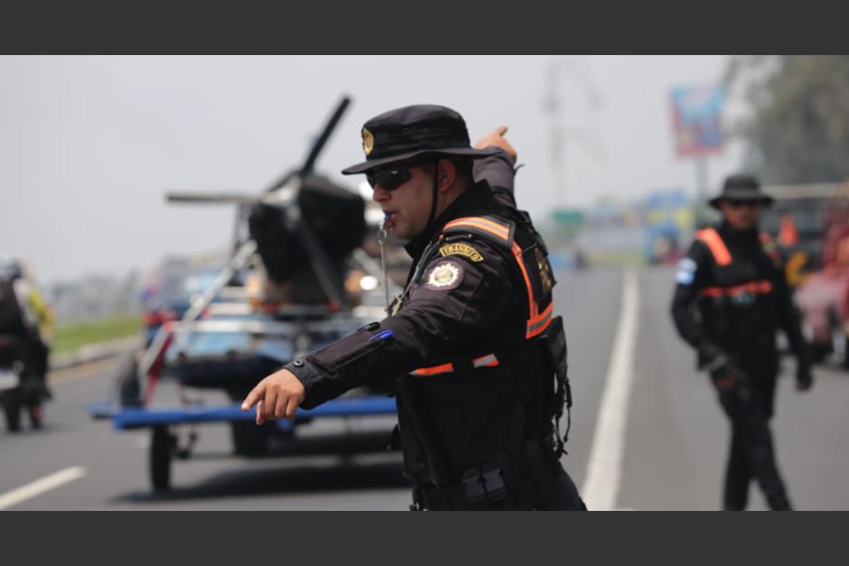 El agente de la PNC se ha hecho viral en redes sociales. (Foto: Archivo/PNC)