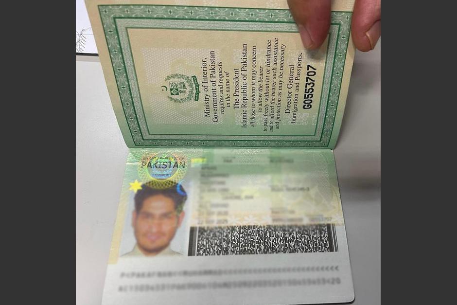 Migración niega ingreso al país de un hombre de origen pakistaní, con antecedentes de terrorismo. (Foto: Instituto Guatemalteco de Migración)