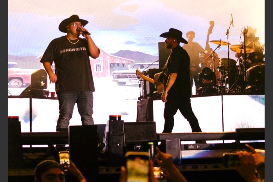 El curioso momento fue captado durante el concierto de Grupo Frontera en Guatemala. (Foto: Todoticket)