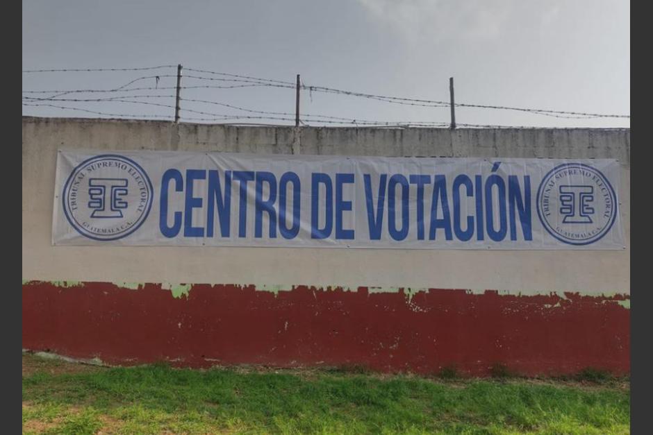 Este centro de votación se encuentra con nula afluencia de personas. (Foto: archivo/Soy502)